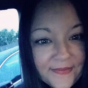 Meet your Posher, Angie